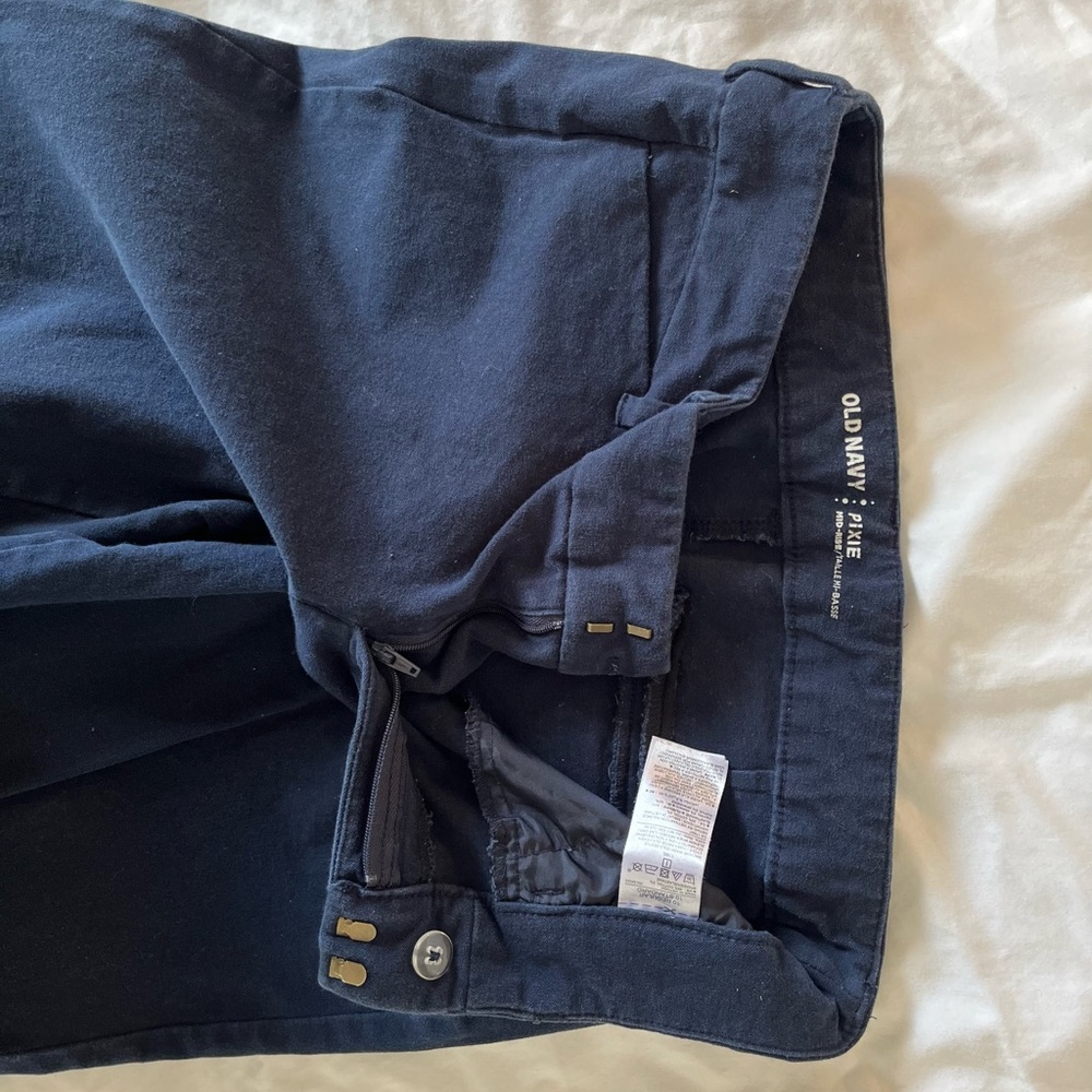 Old Navy pixie pant